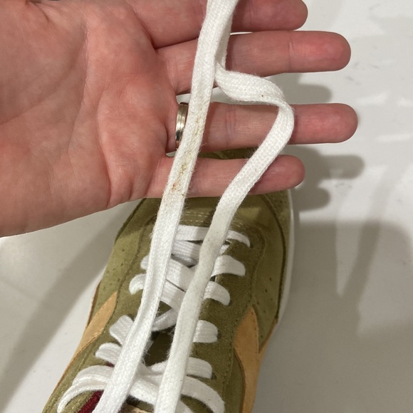 Diadora Italian athletic shoes ❤️🔥 men's 8 EUC( stain on the right shoe lace) - Picture 13 of 15